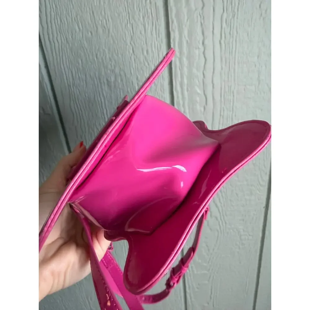 Betsey Johnson Kitsch Bear Necessity Gummy Bear Crossbody - Picture 5 of 7